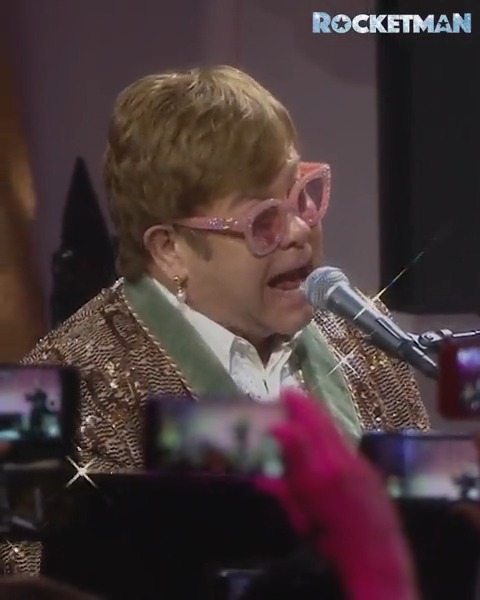 Revisiting this perfect performance because it’s the legendary Elton John’s birthday today! 🚀 Who’s watching #Rocketman to celebrate? 🙋