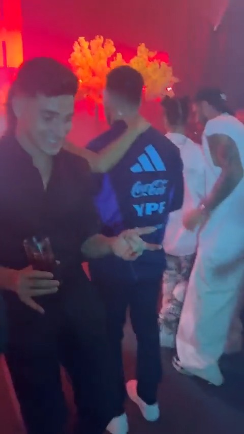y la araña no podía faltar