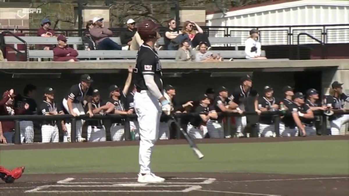 Find you someone who looks at you how Matt Schark looks at this home run ball 😍 #Salukis back on top.