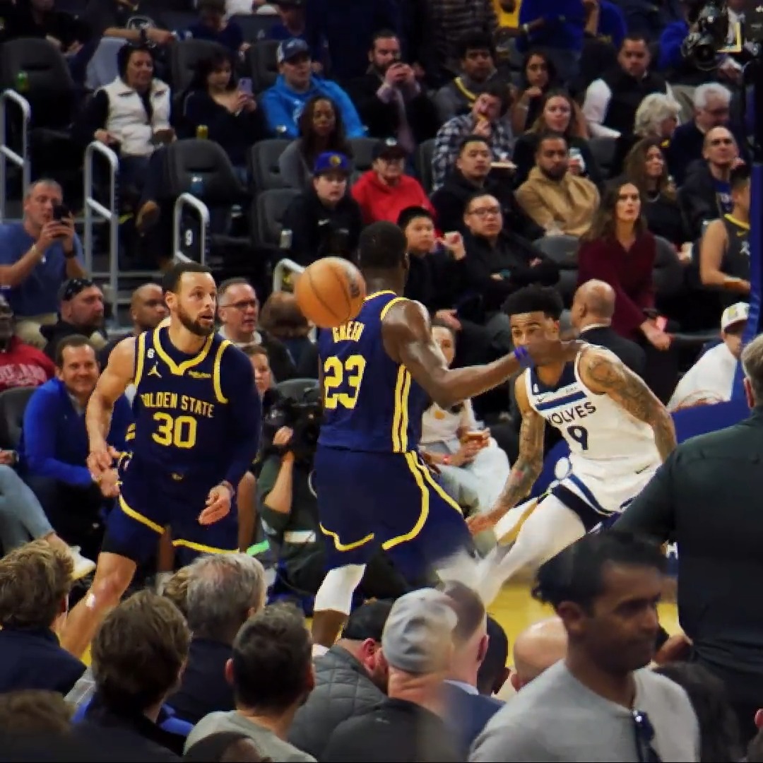 Stephen and Draymond magic.