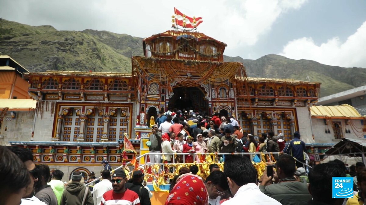🇮🇳🏔️ "It will be like Dubai, Singapore, Goa... People used to come here for their inner peace." #Bradinath, Northern #India, is threatened by mass #tourism and #climate change. Alban Alvarez and Navodita Kumari visited the #Himalayas for #REPORTERS ➡️