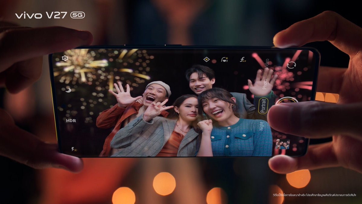 ทุกความมืดยังมีความสวยงามซ่อนอยู่เสมอ ด้วย vivo V27 5G "ออร่าพอร์ตเทรต ◎" ถ่ายภาพพอร์ตเทรตยามค่ำคืนของคุณ ได้สว่าง คมชัด และละมุนอย่างเป็นธรรมชาติ #vivoV275GxWin #vivoV275GAuraPortrait #ออร่าพอร์ตเทรตเผยทุกเฉดที่เป็นคุณ