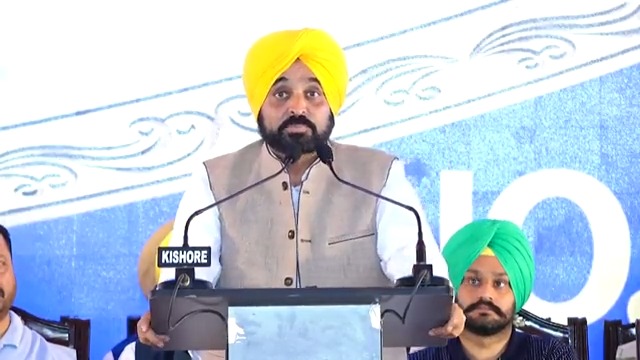 ਵੇਰਕਾ ਨੂੰ ਤਕੜੇ ਕਰਨ ‘ਚ ਲੱਗੇ ਹੋਏ ਹਾਂ…₹84 ਕਰੋੜ ਦੀ ਲਾਗਤ ਨਾਲ 1.25 ਲੱਖ L ਦੁੱਧ ਦੀ ਪ੍ਰੋਸੈਸਿੰਗ ਵਾਲਾ ਪਲਾਂਟ ਦਹੀਂ ਤੇ ਲੱਸੀ ਦੇ ਨਾਲ ਆਮਦਨ ਦਾ ਸਰੋਤ ਬਣੇਗਾ…ਬਾਹਰਲੇ ਦੇਸ਼ਾਂ ‘ਚ ਰਹਿੰਦੇ ਪੰਜਾਬੀਆਂ ਤੱਕ ਵੇਰਕਾ ਦੇ ਪਦਾਰਥ ਪਹੁੰਚਾ ਦੇਵਾਂਗੇ…