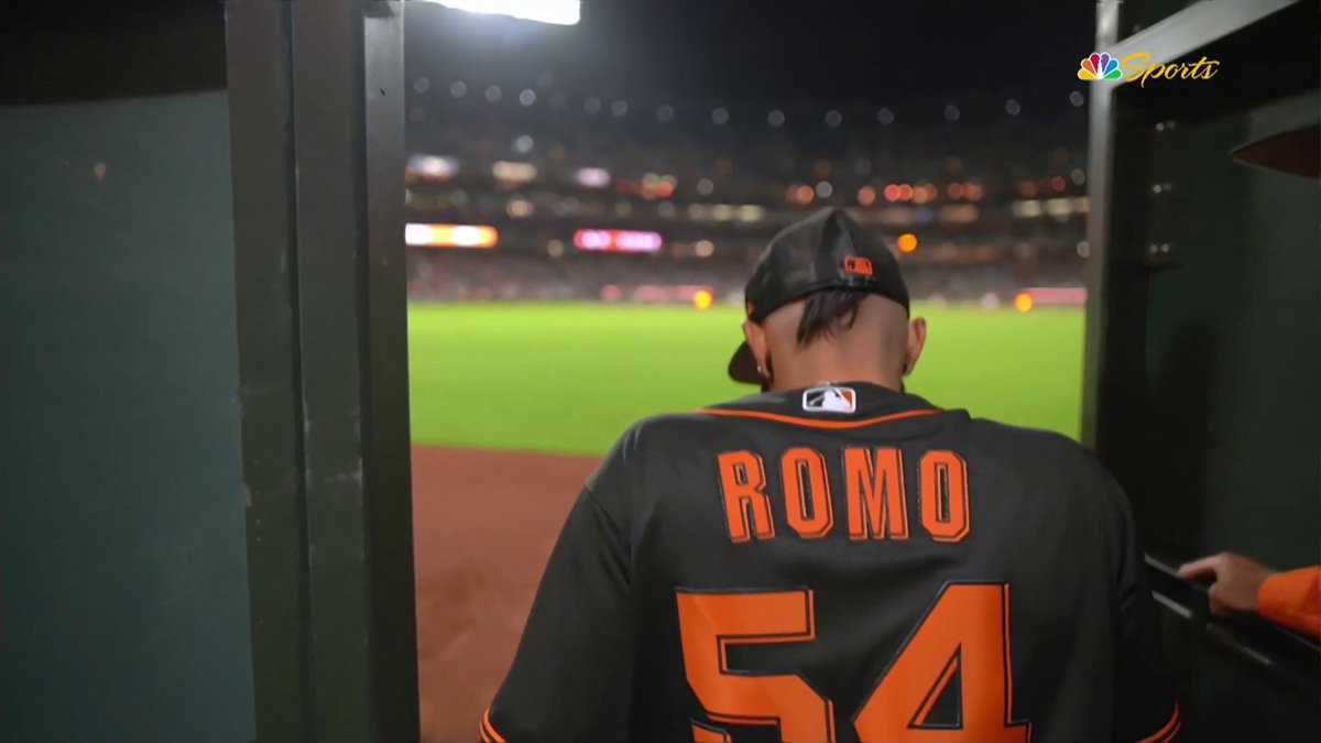 Sergio Romo enters to 'El Mechón' for one last time 😢