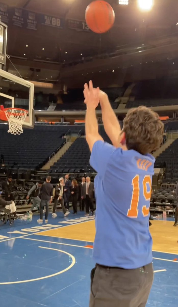 I've been a NEW YORK KNICKS fan since I was a little boy and have sat in row ZZ before. So to say this was an actual dream come true would be an understatement. Didn’t even put it on the bucket list because I didn’t think it was possible. Thank you @thegarden. Will never forget it.