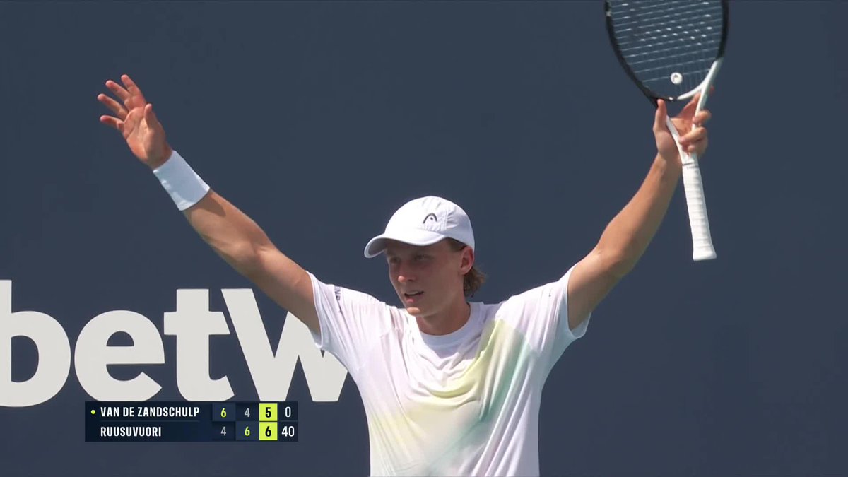 History 🇫🇮 Emil Ruusuvuori becomes the first Finnish player in a Masters 1000 QF since Nieminen at 2013 Monte Carlo! #MiamiOpen