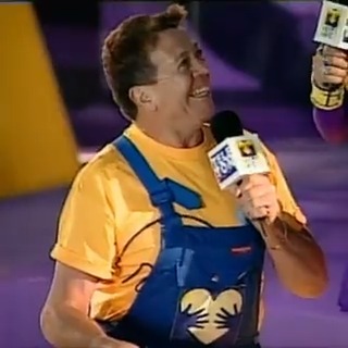 Recordamos con cariño a Chabelo, nuestro incondicional cuate quien, desde el inicio de Teletón, brindó su cariño y apoyo a cientos de niños y niñas convirtiéndose en parte de esta gran familia. ¡Gracias por tanto, cuate!