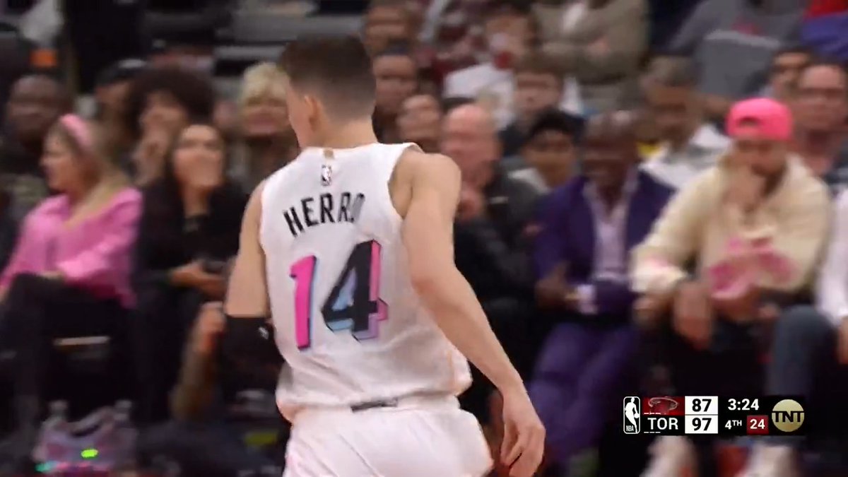 Tyler cuts the deficit to 10 with 3:26 left & he's up to 33 points