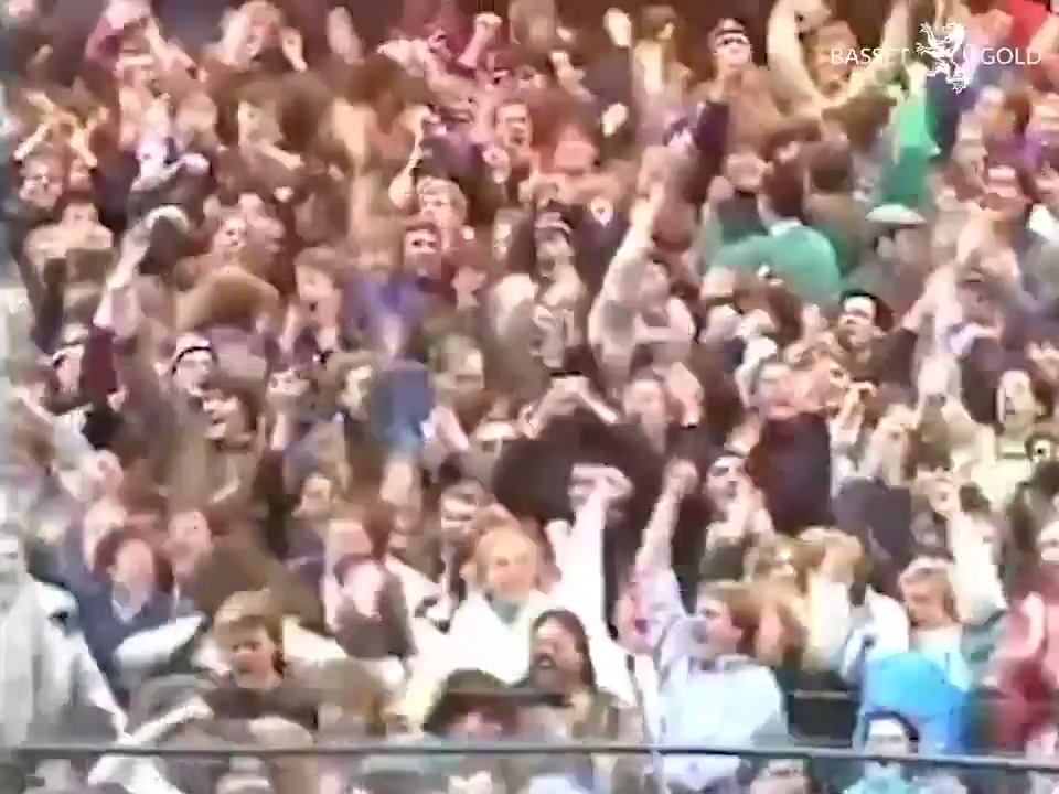 On this day in 1986 West Ham beat Chelsea 4-0 at Stamford Bridge with 29,935 in attendance. Alan Devonshire, Tony Cottee (2) and Frank McAvennie scored the West Ham goals.