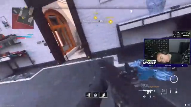 bro this game has OpTic Shotzzy TWEAKING 😂