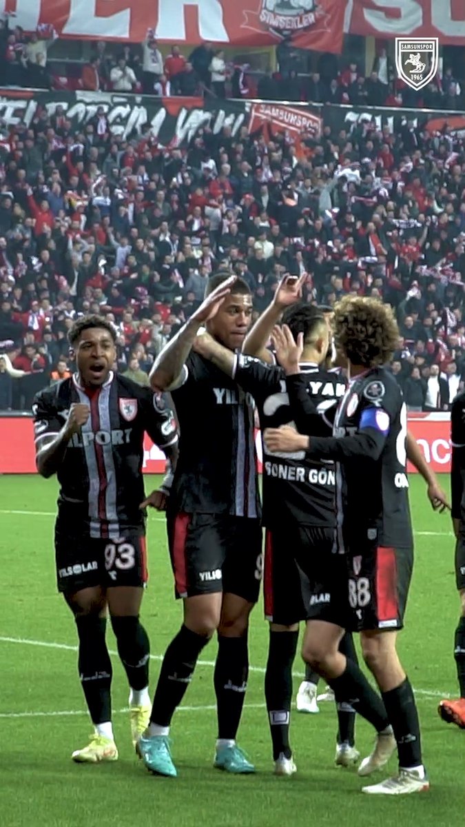 Haydi Büyük Samsunspor Taraftarı full tribün için biletlere yükleniyoruz 🏟️⚔️🔥🔴⚪ 🗓️ 01.04.2023 Cumartesi ⏰ 20:30 👉 #SAMvPEN #BizeŞampiyonlukYakışır 🔥🏆