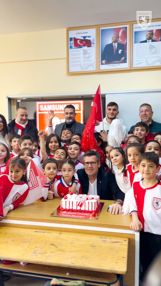 "Kırmızı Beyaz" minik kalpler ❤️🤍 #BuŞehrinÇocuklarıSamsunsporludur 😇 Hüseyin Eroğlu #BizeŞampiyonlukYakışır 🏆