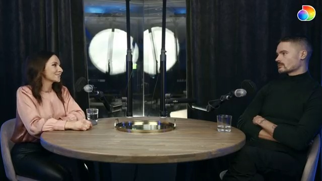 I Vägen till toppen med Camilla Nordlund berättar Mikael Lustig om hur han som ung inte ens platsade i länslaget, om hatet efter öppningsmatchen i EM 2012 och om återkomsten till ett krisande AIK sommaren 2020. Se hela avsnittet: