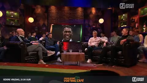 𝐒𝐞𝐞𝐝𝐨𝐫𝐟 𝐚𝐥𝐬 𝐓𝐃? 🧐 Ruud hoort uit betrouwbare bronnen dat Seedorf heeft gesolliciteerd als Technisch Directeur bij Ajax 😱 #ZiggoSport #VoetbalCafé