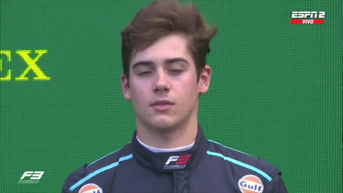 De pie que suena el himno más maravilloso del mundo 🇦🇷 "Coronados de gloria vivamos, o juremos con gloria morir!" #F3 #formula3 #AustralianGP