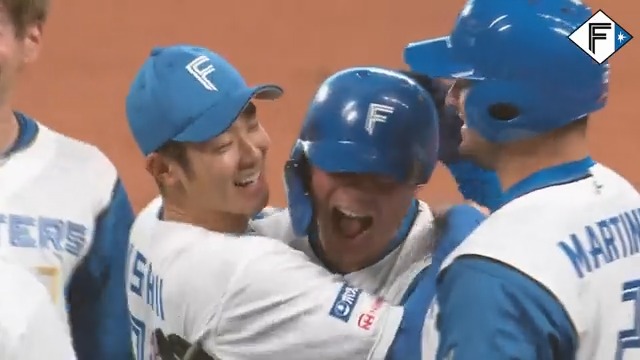 初勝利🎉新時代が幕を開けるサヨナラ‼ #清宮幸太郎 #野村佑希 #新時代 #lovefighters