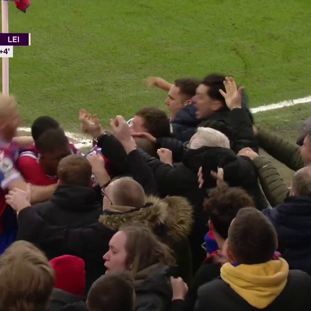 JEAN-PHILIPPE MATETA WINS IT FOR CRYSTAL PALACE WITH THE LAST KICK OF THE MATCH! #MyPLMorning | #CPFC