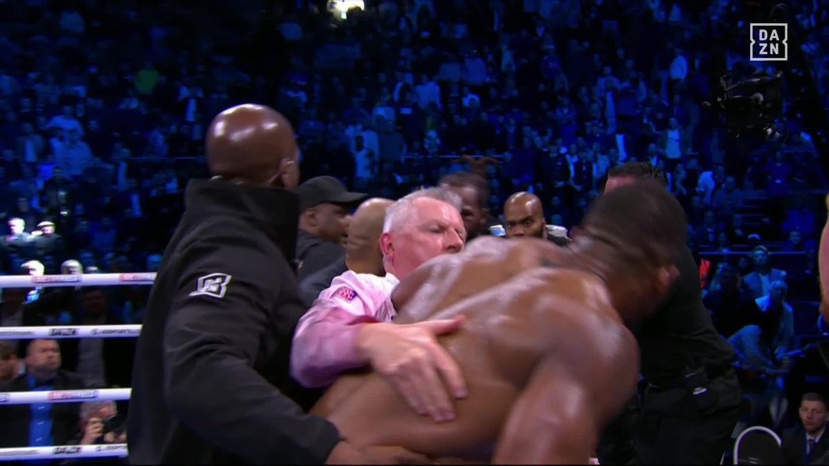 12 rounds wasn’t enough for these two 👀 #JoshuaFranklin | DAZN Boxing