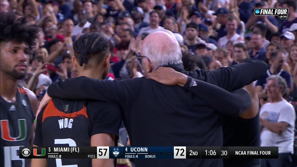 Jim Larrañaga shares a moment with his starters 💚Canes Men’s Basketball