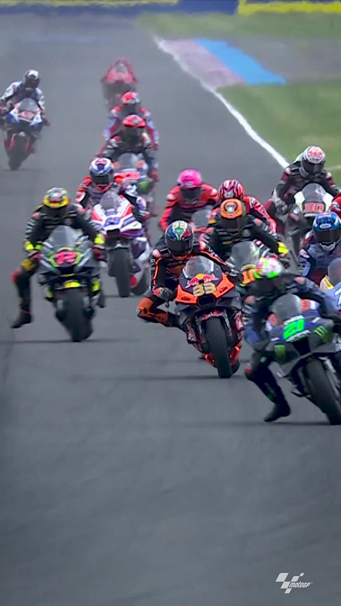Another #TissotSprint, another 12-lap barnstormer! 🔥 Look back at the very best moments of yesterday's tango! ⚔️ #ArgentinaGP 🇦🇷