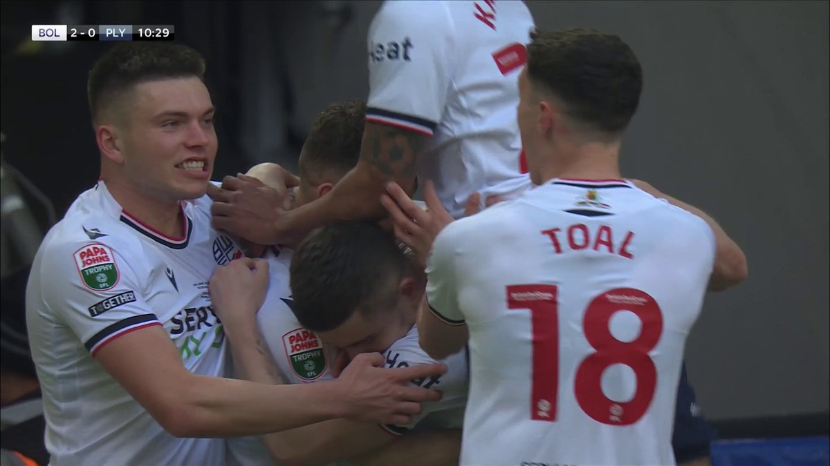 2-0 IN TEN MINUTES! 🔥 Bolton are flying 🌪️