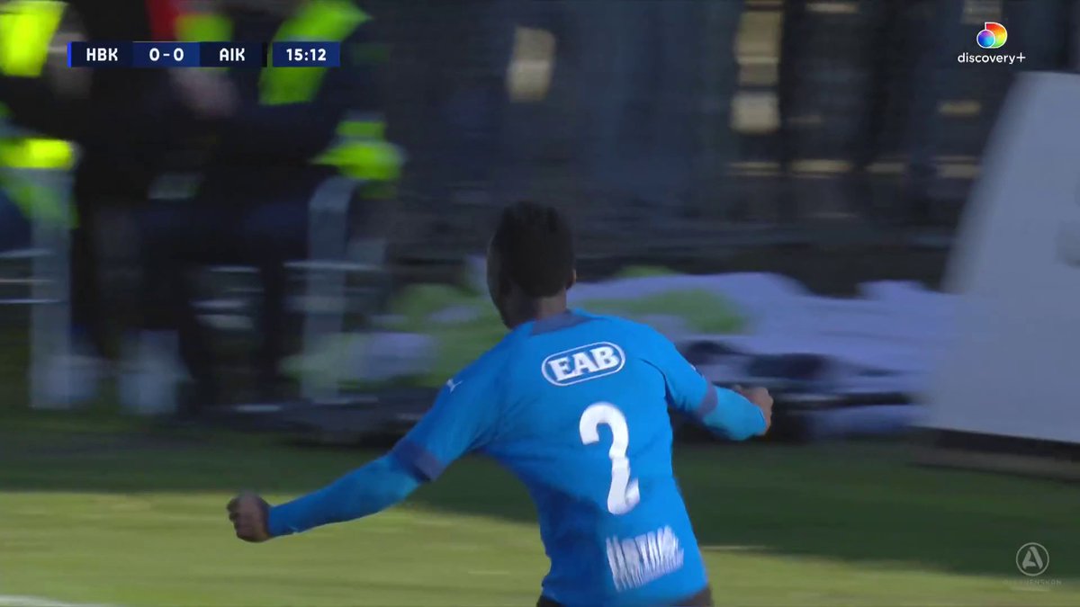 HBK tar ledningen hemma mot AIK! Thomas Boakye nickar in bollen via ribban