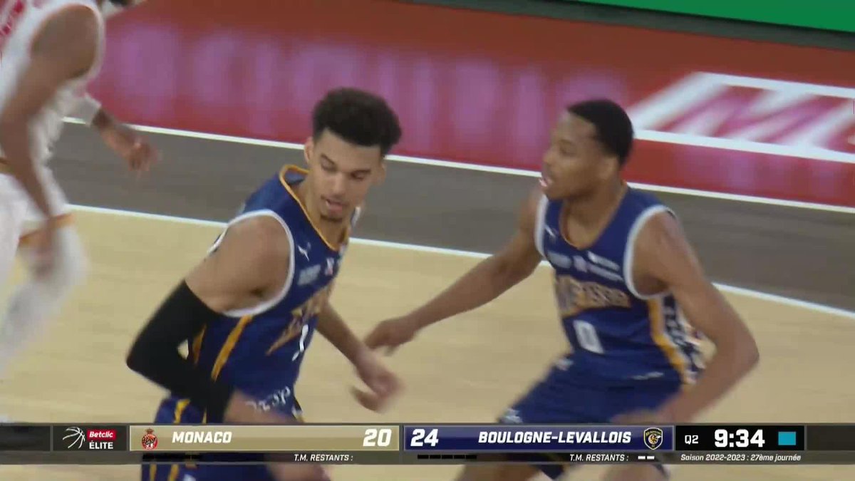 Comment ça Wembanyama vient de putback son PROPRE tir à trois points ?!?
