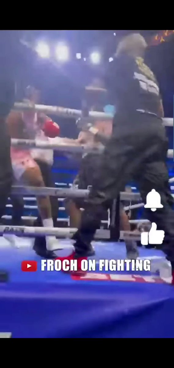 The older I get, the more I like Carl Froch MBE - "go on Tony, chin him". He is a British treasure &amp; we must treasure him. 😂