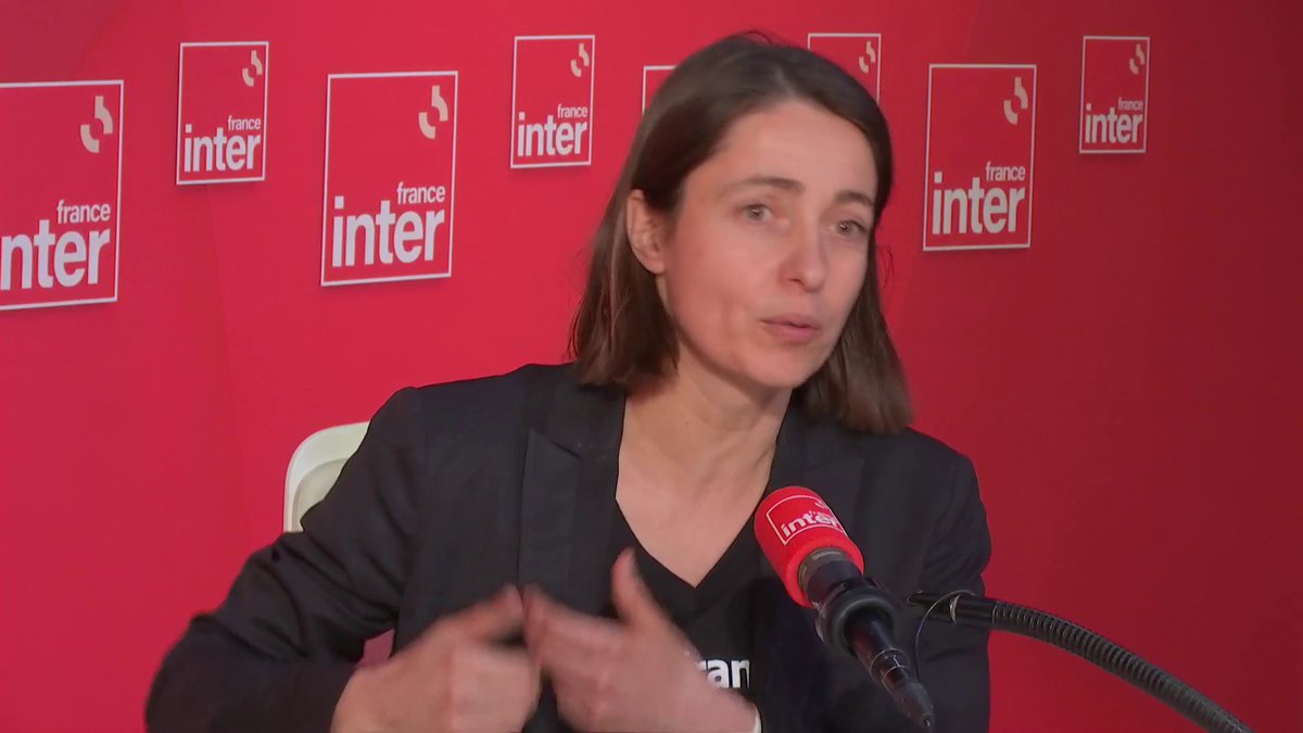 "On ne peut pas parler d'autres sujets tant qu'on ne retire pas cette réforme." Le rendez-vous de l'intersyndicale mercredi chez Élisabeth Borne risque d'être "très court", craint Sophie Binet pour qui le pays est impossible à "diriger dans ces conditions". #le7930inter
