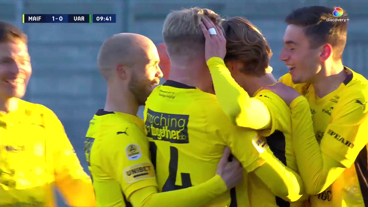 Alexander Johansson med en riktig läckerbit! Mjällbys nyförvärv, från just Varbergs BoIS, ger hemmalaget ledningen i premiären! Se matchen på