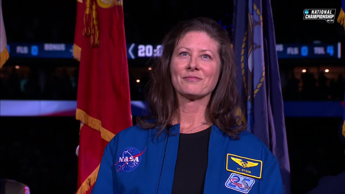 NASA astronaut Tracy Dyson performs the National Anthem 👏 #MarchMadness #NationalChampionship