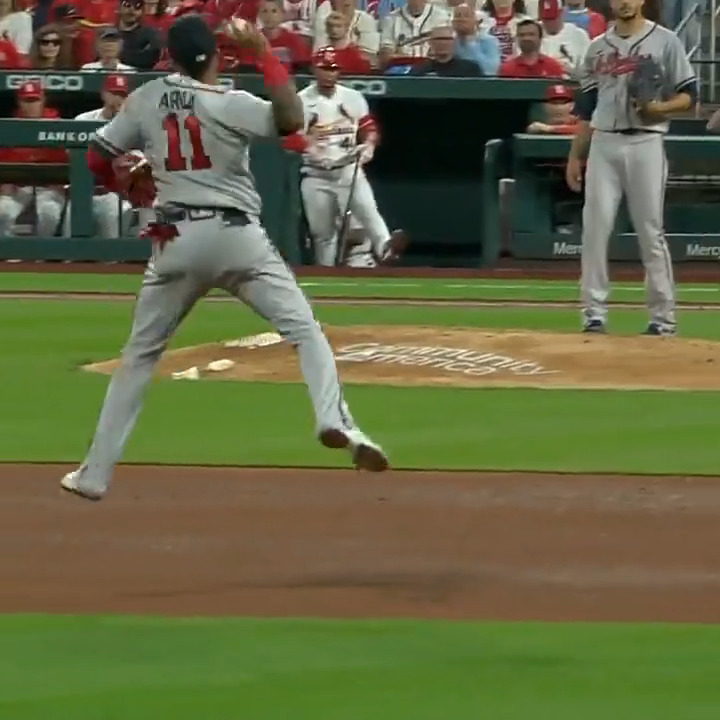 Orlando Arcia put on a fielding clinic in St. Louis.