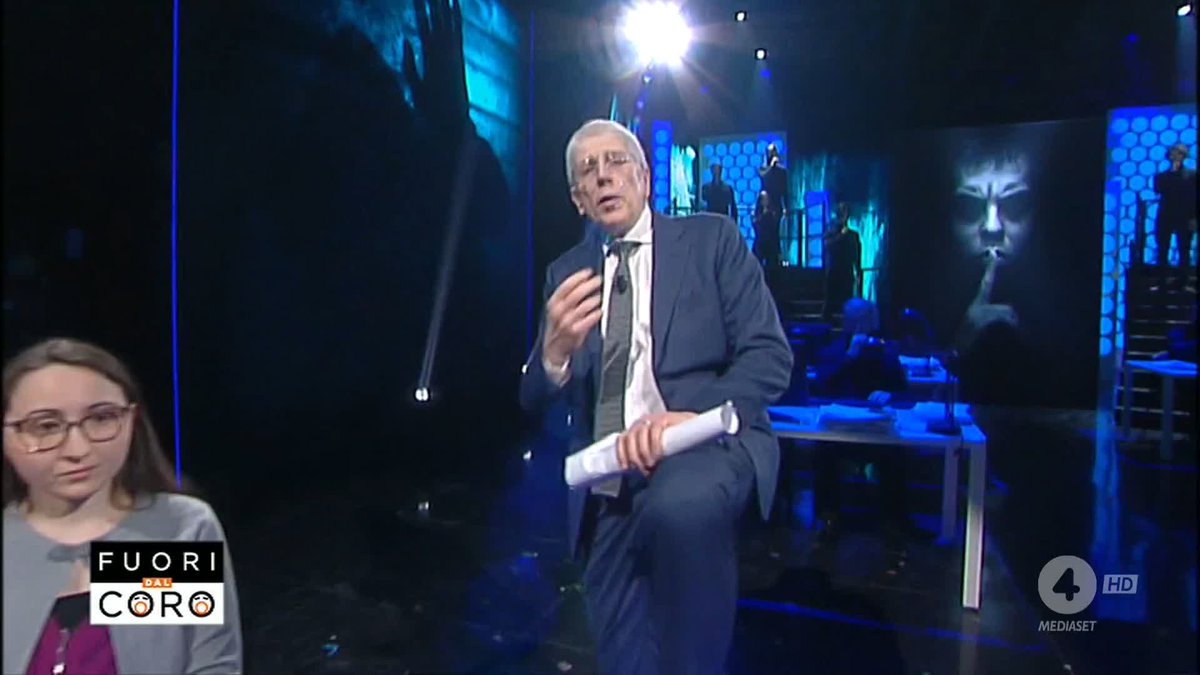 "Assuntina non è una no vax, ha fiducia nella medicina e nella scienza e allora datele delle risposte" Mario Giordano a #Fuoridalcoro