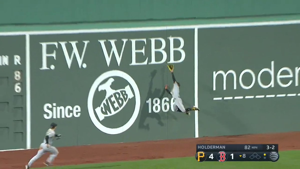 JI HWAN BAE WITH THE PLAY OF THE DAY!