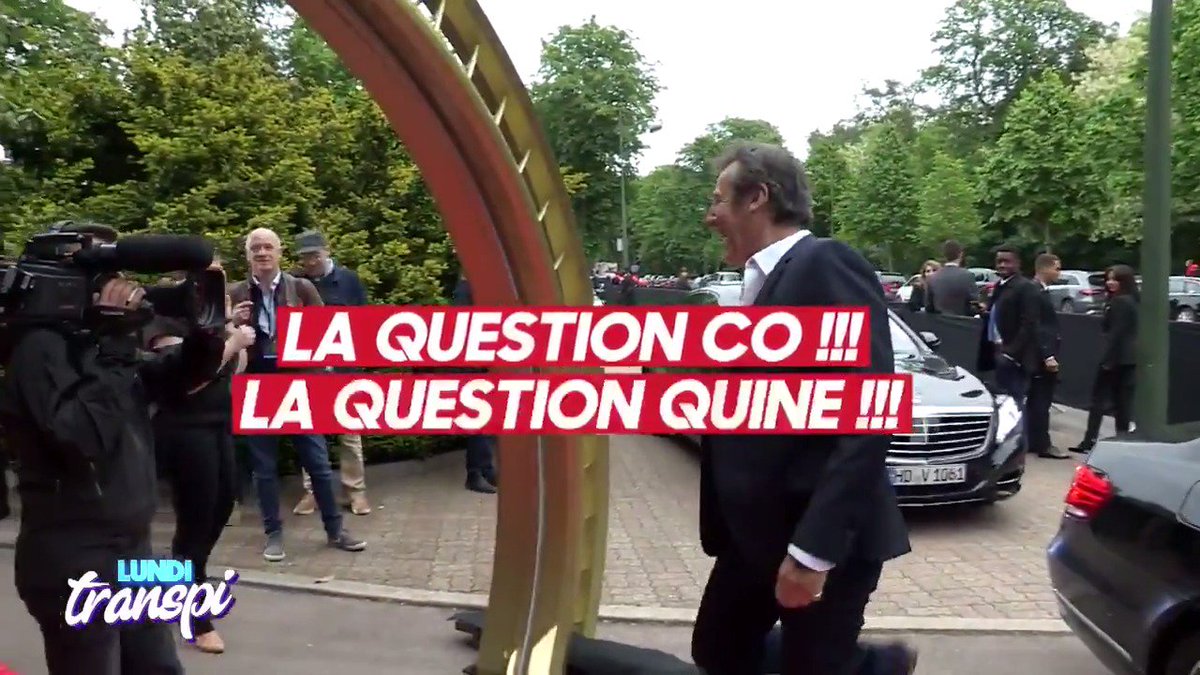 Quand le public accueillait les invités lors des Trophées UNFP... La fin 😭