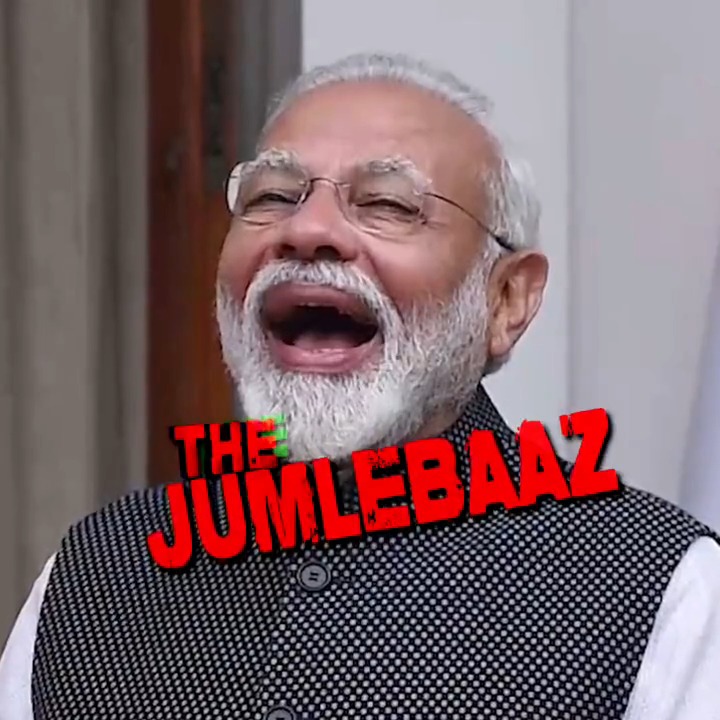 गज़ब टोपीबाज आदमी है मोदी जी