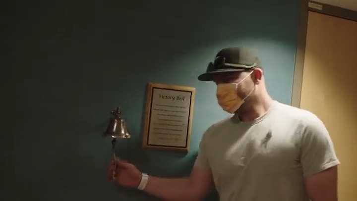 This is incredible. RING THAT BELL LIAM Liam Hendriks has beat cancer 🙌
