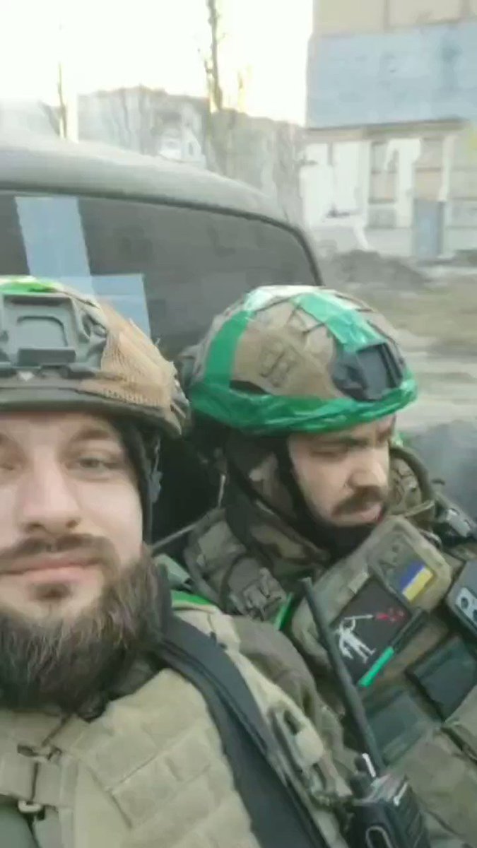 🇺🇦Ukrainian soldiers in Bakhmut still fighting and the will get victory soon. Don’t forget to wish them safety.🙏