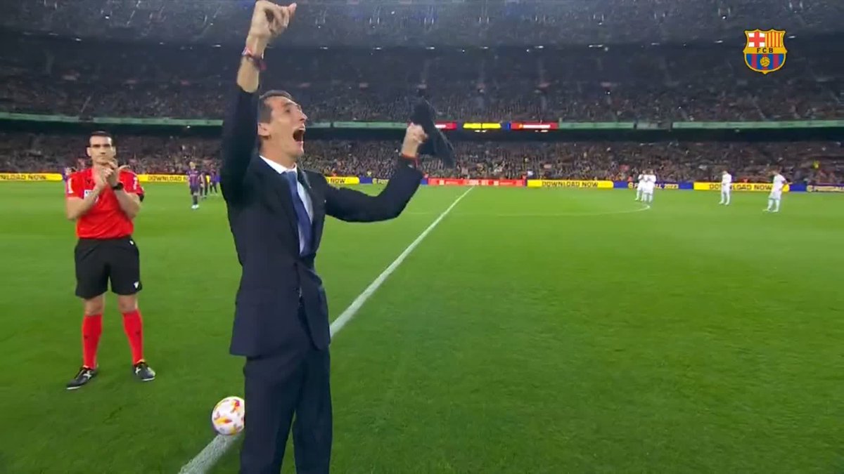Més que una sacada d'honor. 💙❤️ Alex Roca Campillo, ets molt gran. 🫶 Barça Foundation #ElClàssic
