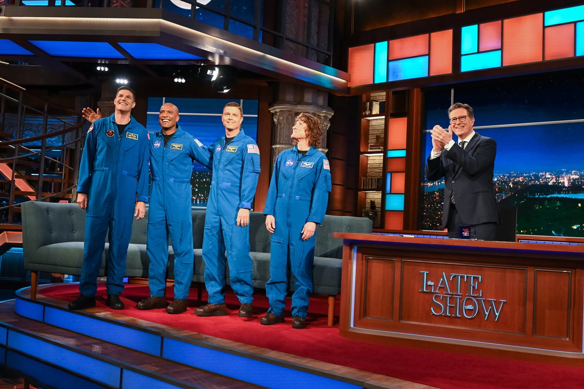 Why are the ARCHIVED NASA Astronauts going to the moon? “Because we want to see humans on Mars!” 🚀 🌕 #Colbert #Artemis