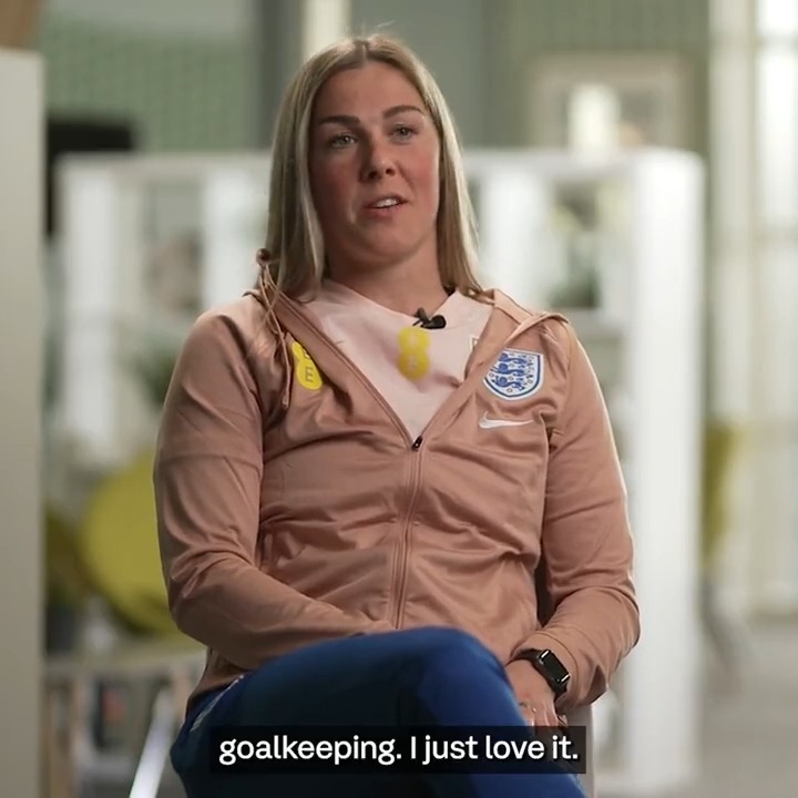 "I love football but I really love goalkeeping!" 🥰 We ❤️ this from Mary Earps! Watch the full feature with the Lionesses and Manchester United Women keeper later 📺 England v Brazil - ITV4 ⏰ 7pm