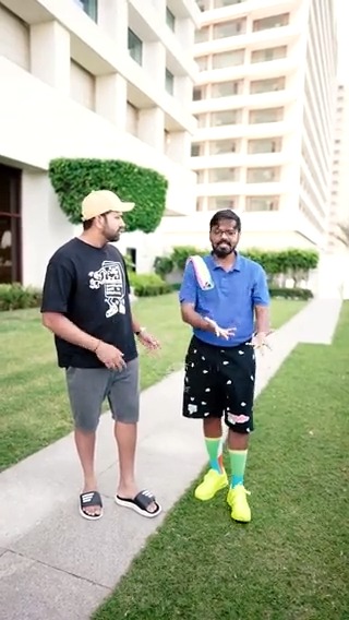 𝙏𝙝𝙖𝙩 𝙖𝙣𝙣𝙤𝙮𝙞𝙣𝙜 काका who keeps asking for tickets 😜🙁 #OneFamily #MumbaiIndians #MumbaiMeriJaan #IPL2023 #TATAIPL ft. Karan Sonawane