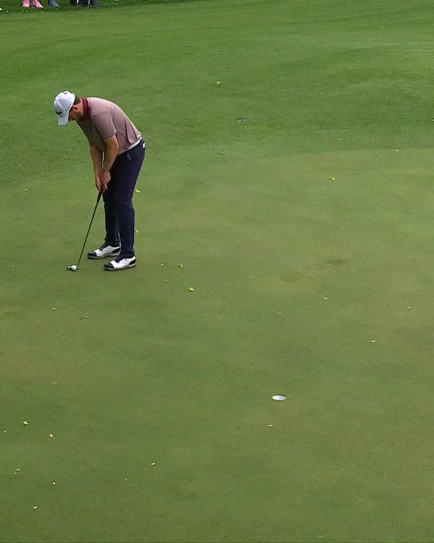 Matthew McClean, amateur from Northern Ireland, birdies the par-3 fourth hole to reach two under. #themasters