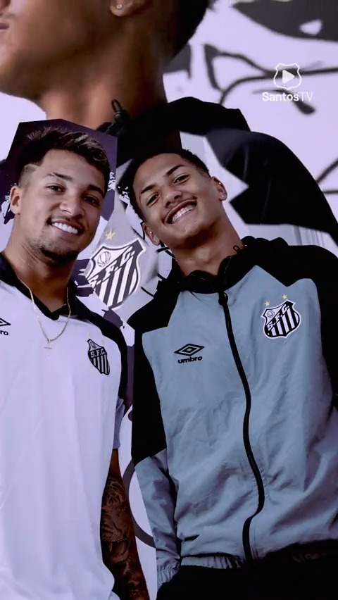 Os novos uniformes de viagem do Peixão já estão disponíveis na Santos Store online e na Santos Store Vila Belmiro! 👊 Garanta já o seu! 🔛 📍 Rua Princesa Isabel, s/n - Vila Belmiro