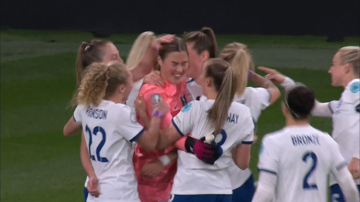 Chloe Kelly wins the Finalissima for England! 🤩🏆 #Finalissima | #Lionesses
