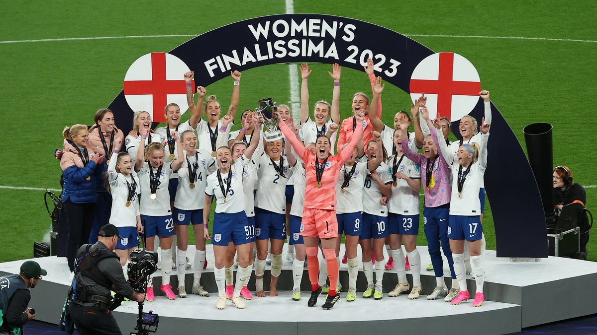 Your #Lionesses ❤️ Your #Finalissima winners 🏆