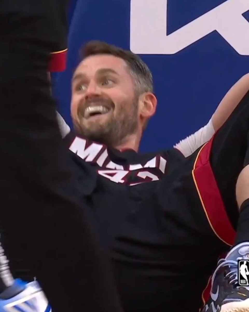 Kevin Love really took four charges in the 4th quarter 🤣