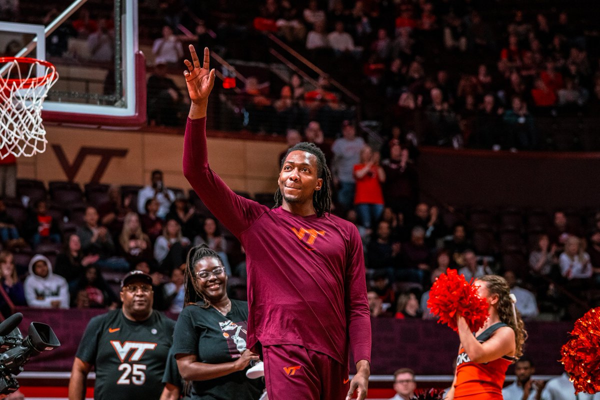 I'm going to bleed 𝗼𝗿𝗮𝗻𝗴𝗲 and 𝗺𝗮𝗿𝗼𝗼𝗻 for the rest of my life 🦃🧡 El Niño with a 𝗧𝗵𝗮𝗻𝗸 𝗬𝗼𝘂 message for #HokieNation 🫶 🗣 @JM_Squarepants