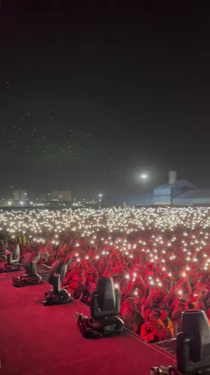 Medio guiriney Anuel. en Puerto Cabello. 🦇🦇🦇
