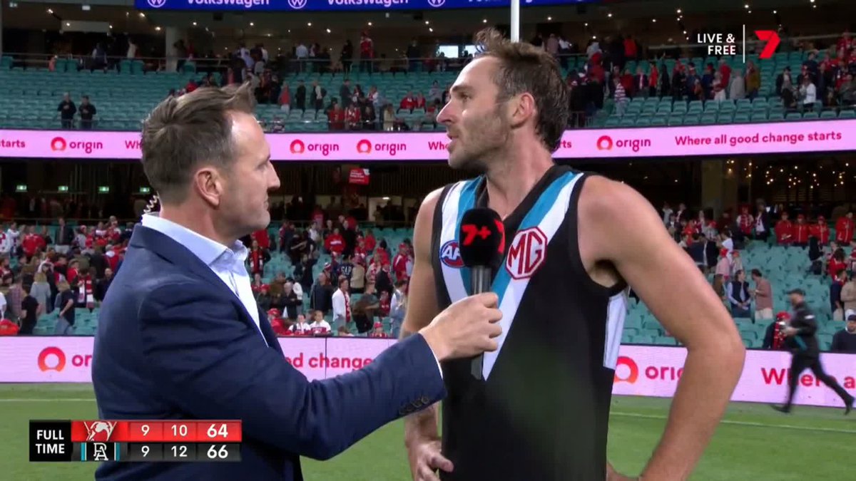 "I hope she's watching. I love her so much." Jeremy Finlayson paid tribute to his wife Kellie, who is fighting cancer ❤️ #AFLSwansPort